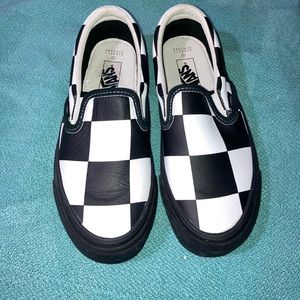 Vans slip on
